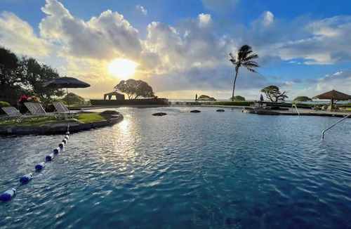 Hanamaulu Apartment | Oceanview Studio at Kauai Beach Resort #2444