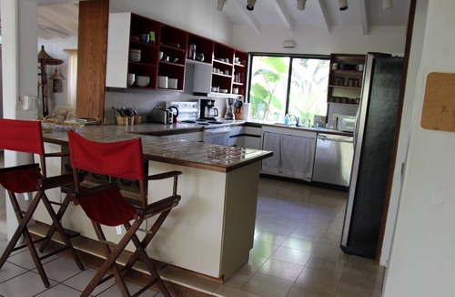 Kailua House | Open-Plan Lush Garden Home Near Kailua & Lanikai Beaches