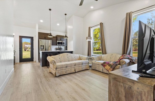 Canyon County House | Our Serenity House Charming 2-bedroom house in Middleton with AC and Office