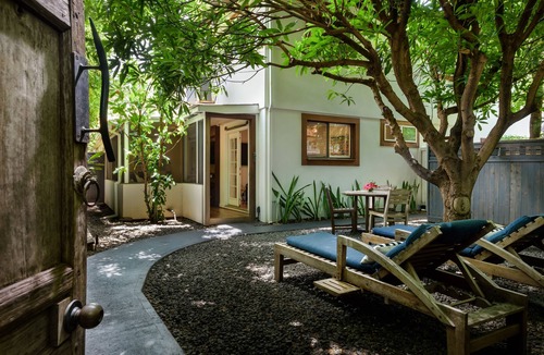 Paia Hotel | Paia Inn - 1 Bedroom Deluxe Suite - Garden View