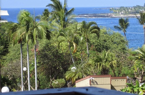 Historic Kailua Village Condo | PARADISE! 1 BR Beach Condo Steps Away from the Beach and Downtown