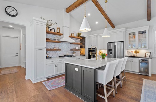 Newberry House | Peaceful Oasis in Town of Tioga, 4 Bed/2.5 Bath with Fully Fenced Garden