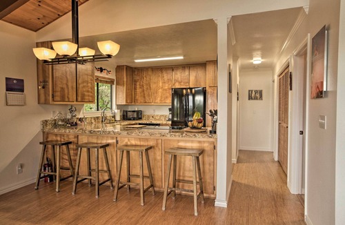 Volcano House | Peaceful Volcano Home Near National Park!