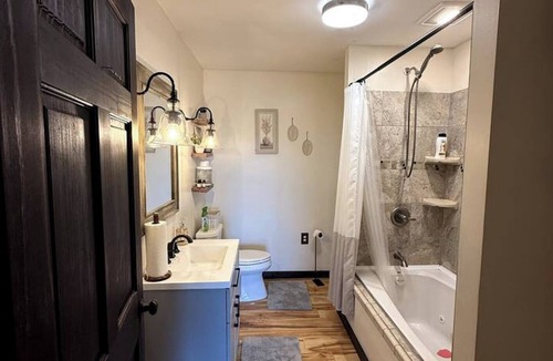 Tyrone Cottage | Penn State Newly remodeled Cottage Located in Tyrone, PA- Sleeps 4-6 guests.