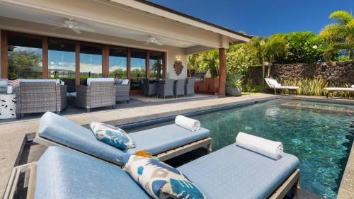 Kamuela House | ❤PiH❤ Pualani Villa EleganceHeated Pool SpaPrivate Cottage