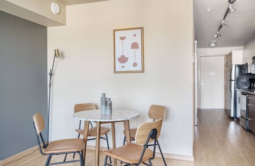 Lower Queen Anne Apartment | Premium Queen Anne 1BR w/Gym, W/D, Lounge & Roof Deck, by Blueground