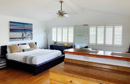 Pupukea Apartment | Prime Sunset Beach Loft! Modern, Spacious & Private + Cold A/C!