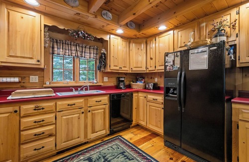 Rangeley Plantation House | Private Rangeley Log Cabin | ATV & Snowmobile Access | Dog Friendly