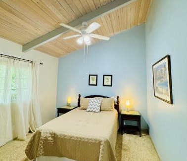 Francolin Place House | Private Spacious Retreat in Paradise