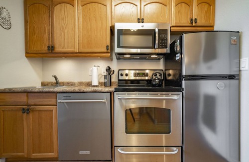 Kahana Condo | PROMOTION - August 2026 - Oceanfront Studio!