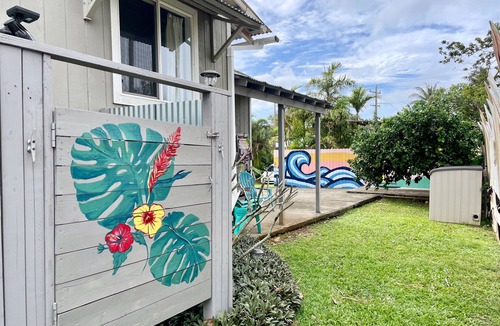 Haiku Cottage | Quaint COTTAGE ~ Walk To Coffee shop, nearby Road to Hana & Haleakala
