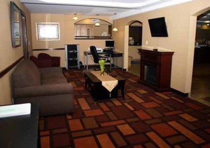 Dunkirk Hotel | Quality Inn Dunkirk