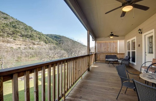 New Braunfels House | River View on the Guadalupe