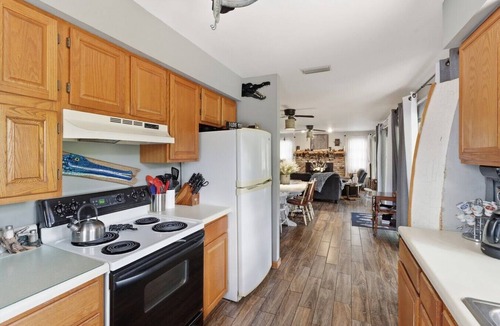 Bushnell Cabin | Riverfront Cabin w Screened Patio & Fire Pit!
