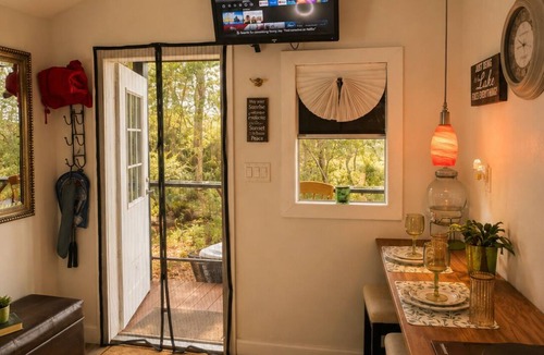 Edgar Cabin | Romantic Hideaway Cabin Hammock Fire Pit Free Parking Pet-Friendly.