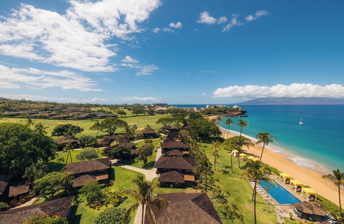 Historic Lahaina Front Street Apartment | Royal Lahaina Bungalows & Spa