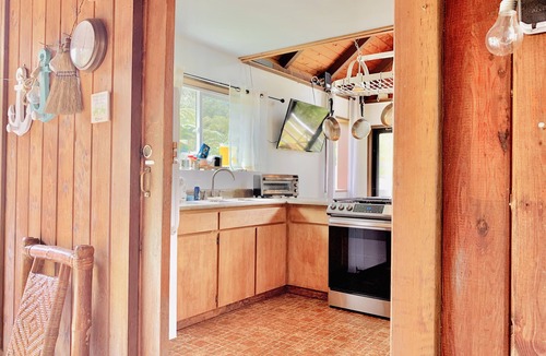 Royal Hawaiian Estates House | Rustic Cabin in Volcano Village