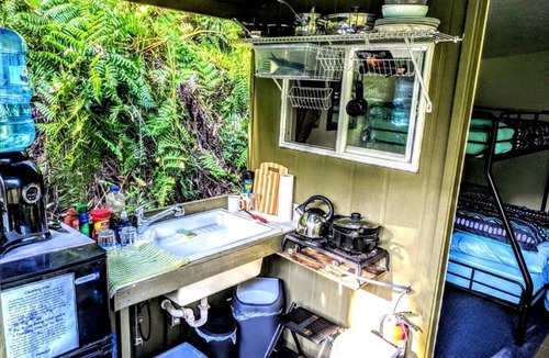 Pepeekeo Cabin | Rustic Vacation Rental Surrounded by Rainforest close to Volcanoes National Park, Hawaii