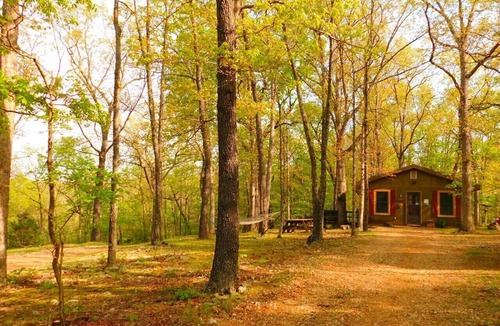 Dixon Cottage | Secluded Turkey Ridge Cottage Above The River