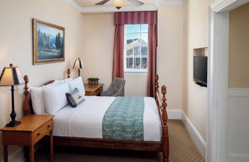 Berea Hotel | Soothing Escape Steps from Local Highlights and Crafts Haven Near Berea College