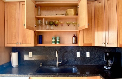 Pupukea House | Spacious and clean; 2 min walk to beach; 2 bedroom North Shore Ohana w/AC
