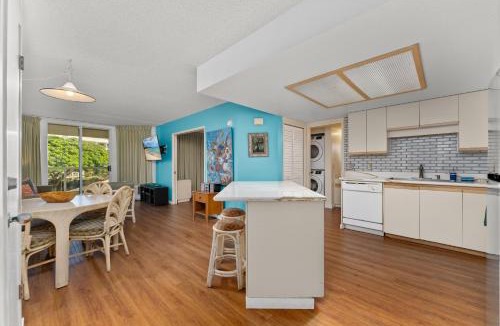 Kihei House | Spacious Condo Across the Street from Maui's Best Beaches MBG304