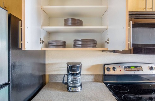 Lower Queen Anne Apartment | Spacious Queen Anne 1BR w/Gym, W/D, Lounge & Roof Deck, by Blueground