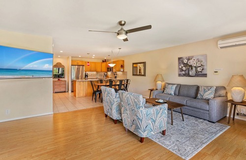 Kihei Condo | Squeaky clean! Oceanview, no stairs and a Murphy Bed