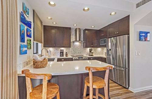 Napili House | Steps to Beach - Elegant Villa - Tropical Oasis - Central AC