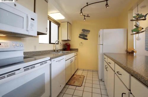 Maalaea Apartment | Stunning 2BD 2BA Ocean Front Condo Great View, AC