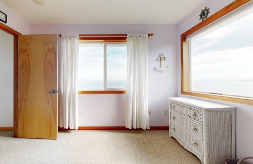 Sequim House | Stunning beach and waterfront escape with outstanding views, gas grill and Wifi