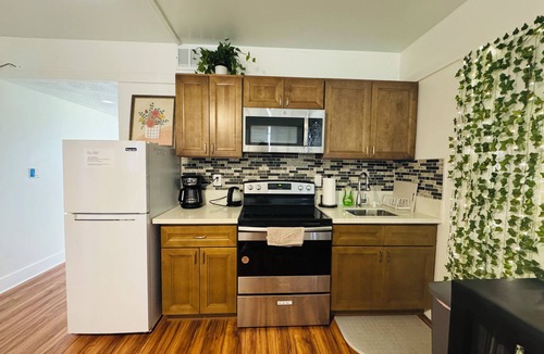 Hilo Apartment | Sunshine Rentals is located in Hilo—quiet, comfortable, and cozy!