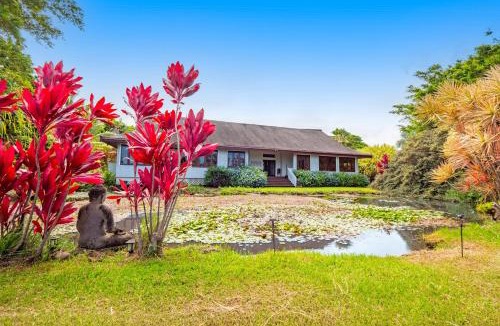Honokaa House | The Aloha Villa - 30-Night Minimum