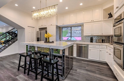 Beverly Glen Villa | The Beverly Hills Tree House
