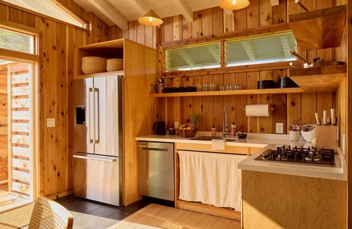 Pupukea House | The Cedar House - Private Yard and Entrance!
