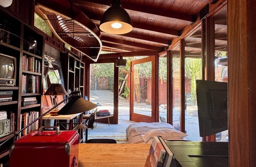 Beverly Glen Villa | The Lillypad: A Unique Picturesque Treehouse in the Mountains of Beverly Hills