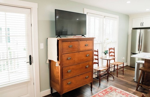 Millersburg House | The Neal House: Charming & Historic 3 Bedroom House