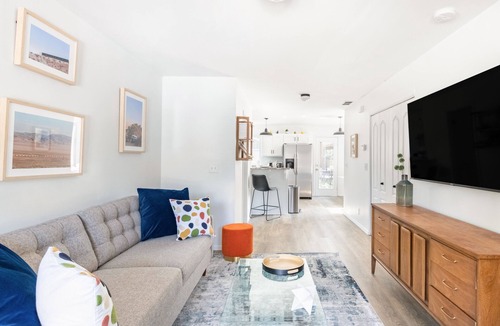 Boise Bench House | /The Tag House/5 minutes to BSU, airport, hiking and downtown