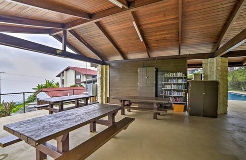 Honalo Condo | The "Three Palms" condo at Kona Coffee Villas