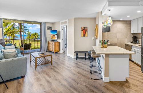 Kihei House | Tranquil Oceanfront Vistas