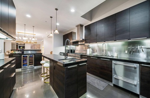 Brentwood Villa | Travis Modern Mansion - Stunning Brentwood Contemporary Estate with Rooftop