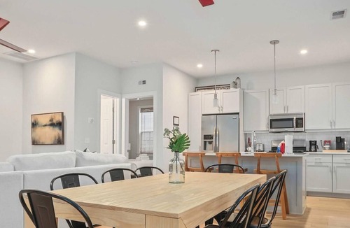 Mount Pleasant House | Twin Palms Beach Old Village