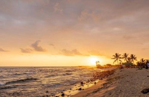 Kahaluu Bay House | UNIT C - Sandy Toes Getaway in Kona