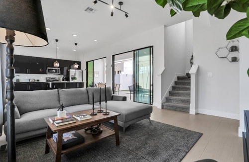 Loughman House | VD419VDM - 4 bedrooms - 3.5 baths -Modern Disney Villa in a Resort Boutique Comm