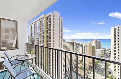 Waikiki Condo | Waikiki Banyan 1BR w/Great Ocean Views, Steps to Beach & Parking!
