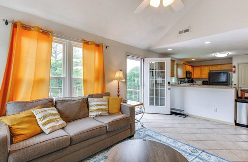 East Ocean View Apartment | Walk to East Beach: Apt w/Outdoor Space