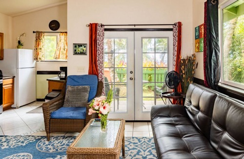 Kehena Beach Estates Cottage | Whale House w/AC @ Kehena Beach, Hawaii (Oceanfront)