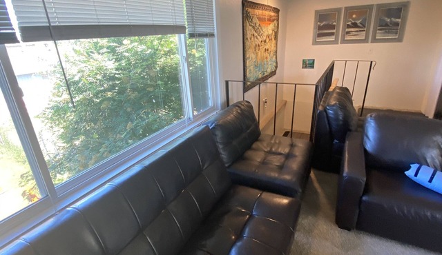 3 Bedrooms, 2 Bath, deck and BBQ, fenced in yard in Anchorage