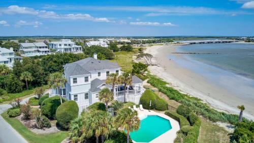 3204 Marshall - Haven by AvantStay in Sullivans Island