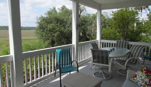 4 Bedroom/4 Bath Duplex with Spectacular Marsh Views in Edisto Island